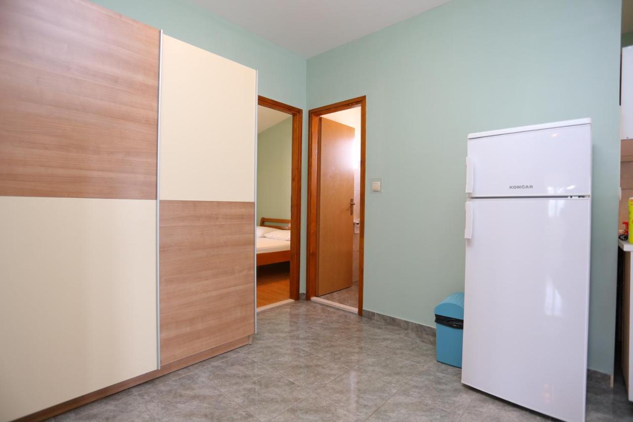 Apartments By The Sea Nemira, Omis - 17039 Tice Exterior foto